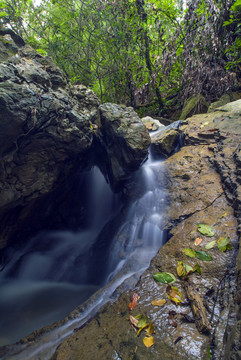山澗流水