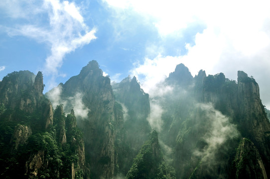 黃山奇峰