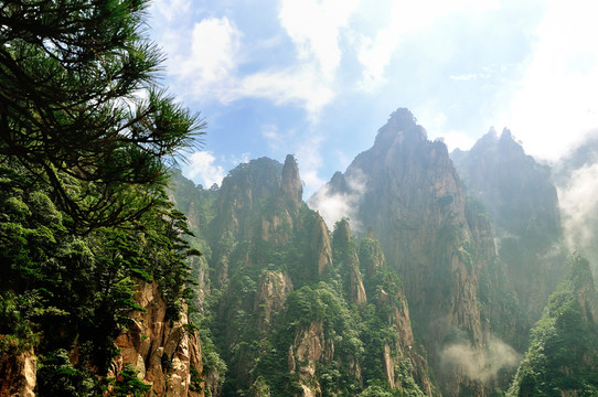 黃山奇峰
