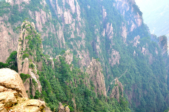 黃山奇峰