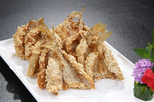 鍋酥小黃花魚(yú)