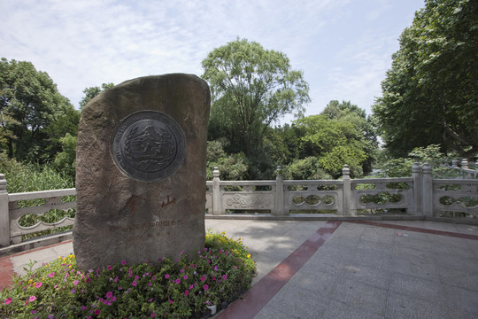 鎮(zhèn)江金山景區(qū) 金山