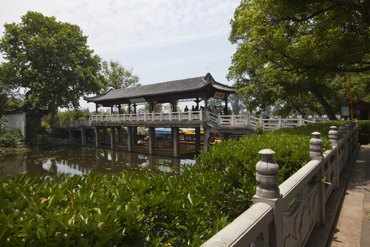 鎮(zhèn)江金山景區(qū) 金山寺 金泉橋