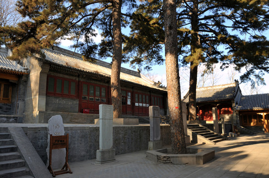 北京戒臺(tái)寺大悲殿