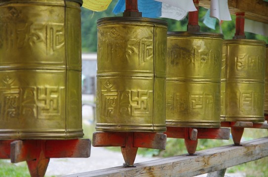 藏族轉(zhuǎn)經(jīng)筒