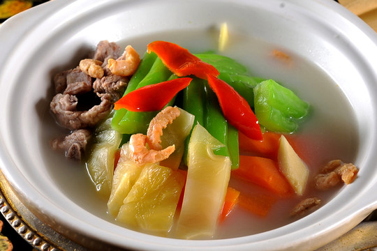 泡菜涼瓜排骨煲