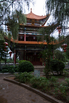 蓮湖公園 湖心樓