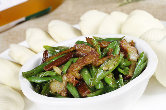 莢膜小炒肉