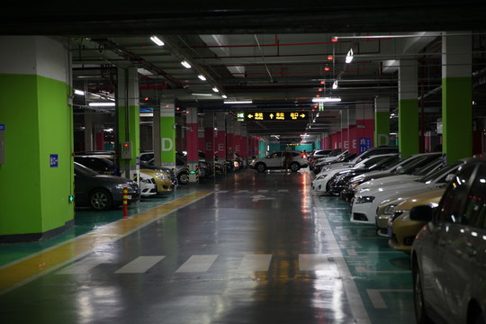 地下停車場