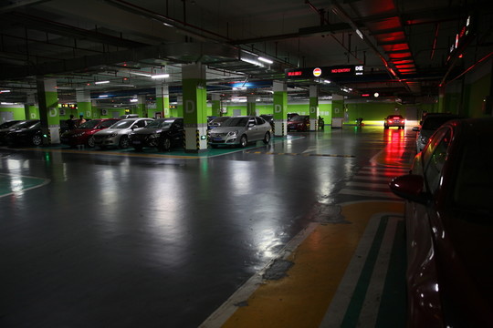地下停車場