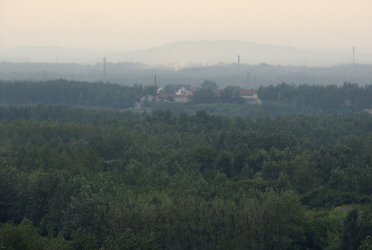 山村早晨