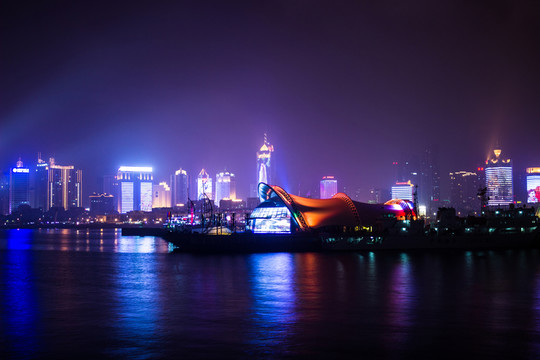 青島大劇院夜景