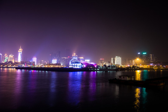 青島大劇院夜色