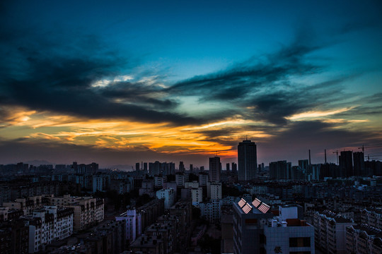 晚霞彩霞
