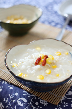 玉米燕麥粥