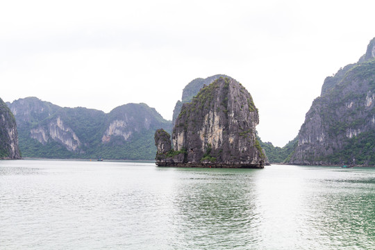 越南下龍灣 海上桂林風光