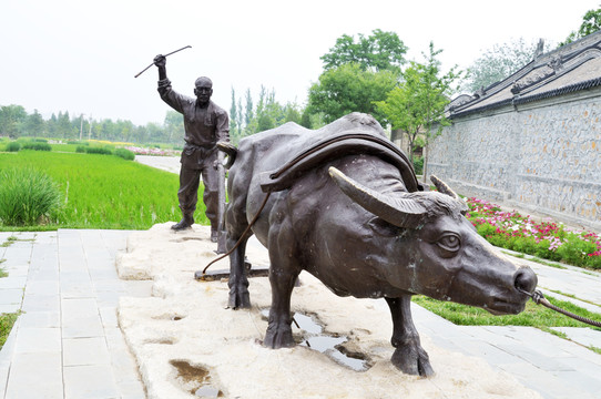 北京北塢郊野公園農(nóng)耕雕塑
