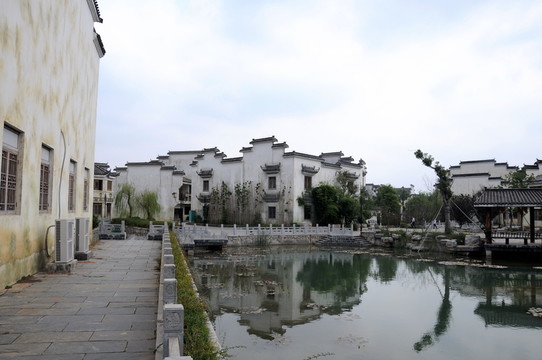 徽派建筑 水景倒影