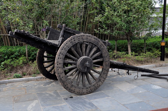 古戰(zhàn)車