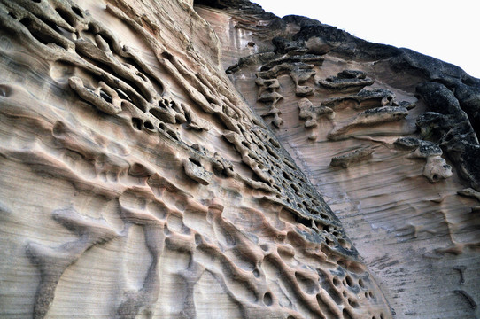 黃河磧口水蝕浮雕壁畫
