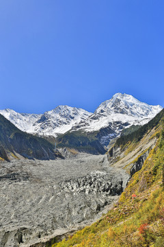 貢嘎雪山