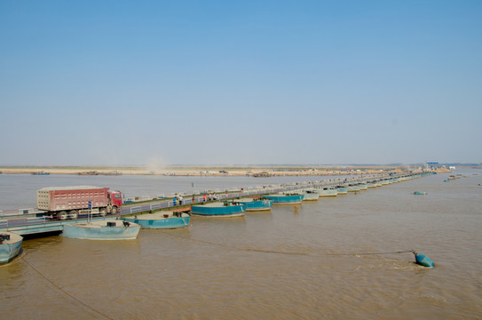 黃河浮橋