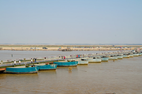 黃河浮橋