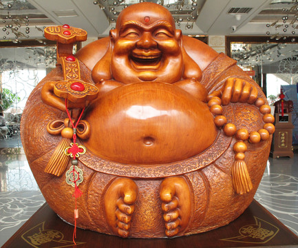 彌勒佛雕刻坐像