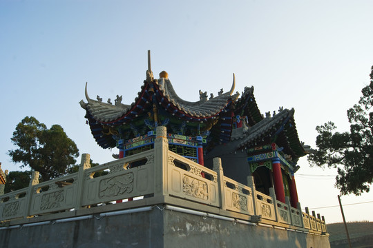綏德合龍山