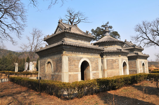 明朝太監(jiān)田義墓中碑亭