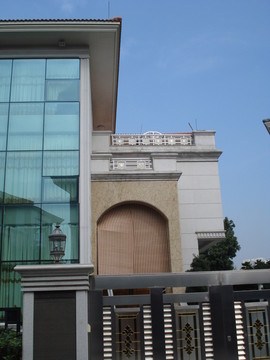 現(xiàn)代建筑