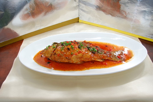 家常燜鯽魚
