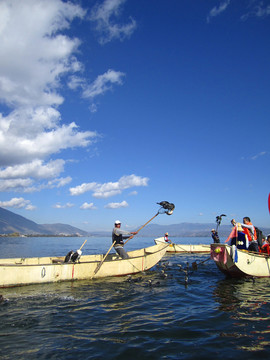 捕魚(yú)