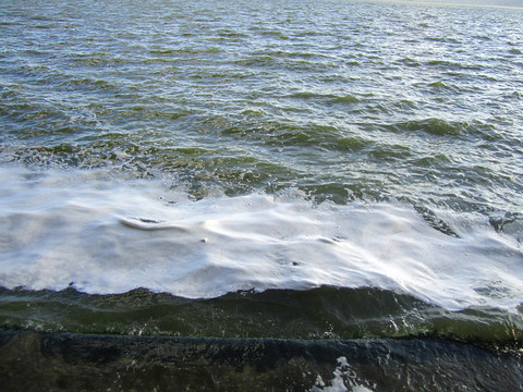 湖水