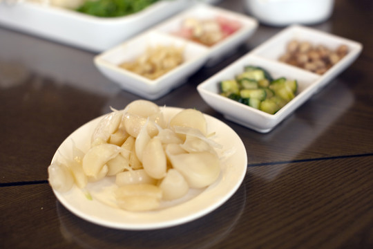 火鍋調(diào)料 火鍋 傳統(tǒng)火鍋 涮鍋