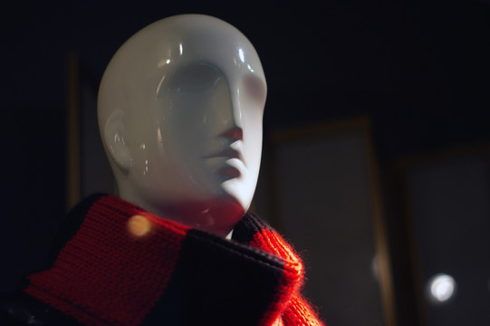 櫥窗里的服裝模特