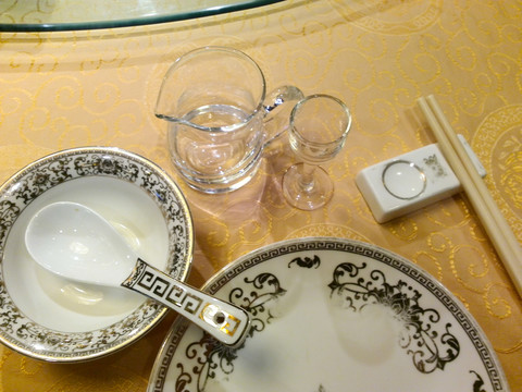 餐具