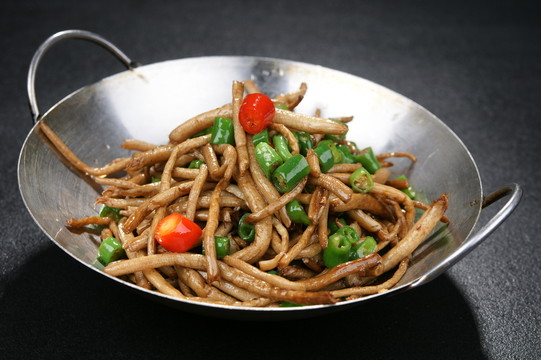 干鍋茶樹菇