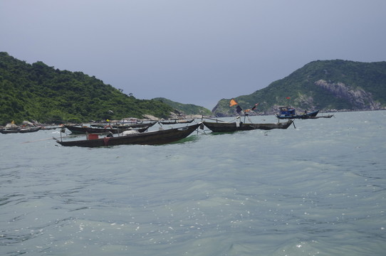 越南