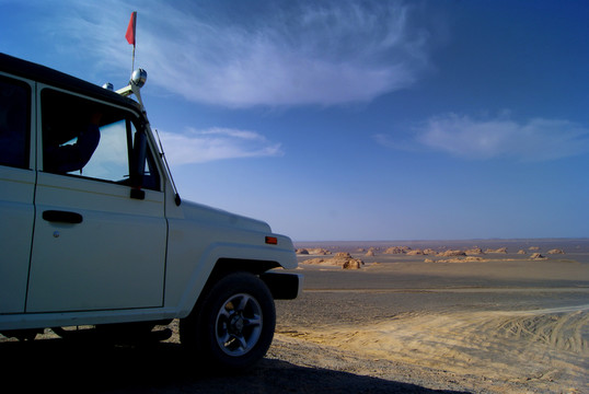 越野車