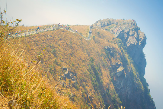 爬山
