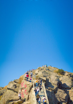 爬山