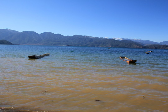 湖泊