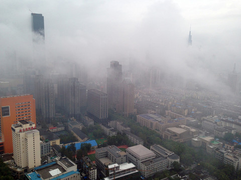 南京 霧