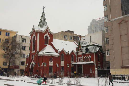 城市雪景