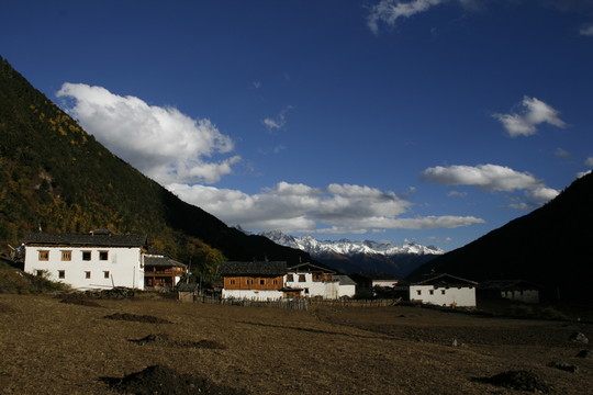 中國最美山村雨崩村
