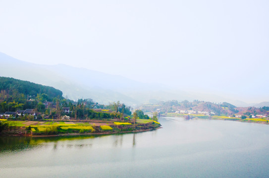 江邊美景