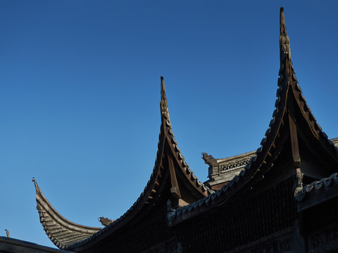 屋檐
