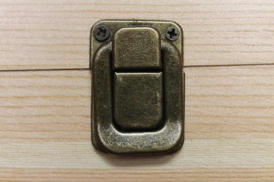 銅扣鎖