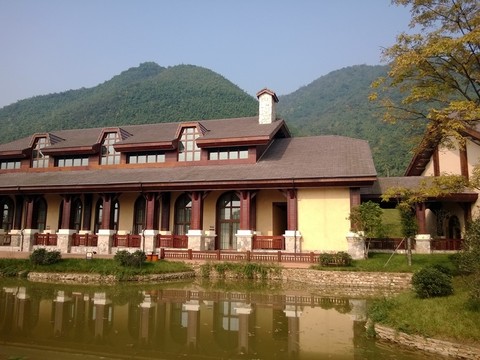 山下度假酒店